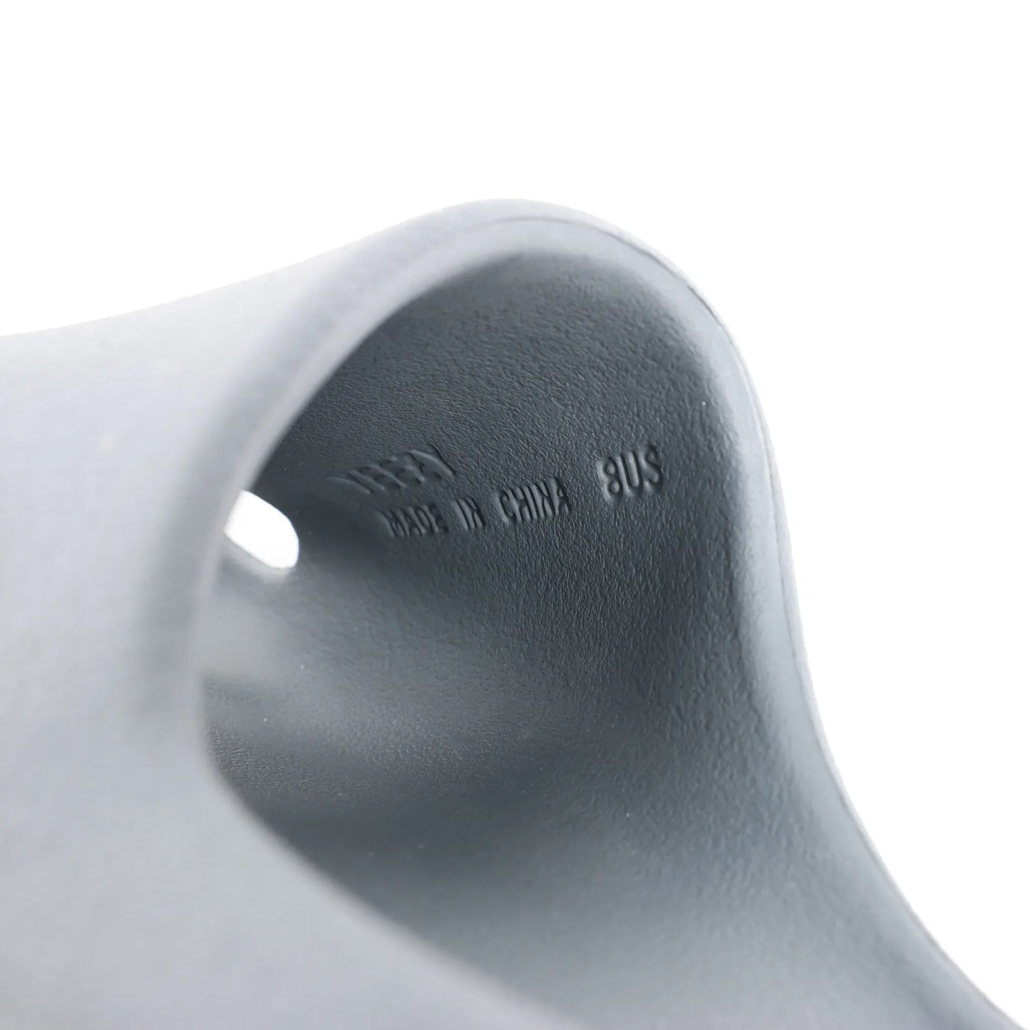 Adidas Yeezy „Slate Marine“ Sandalen in Grau, Größe 40 EU