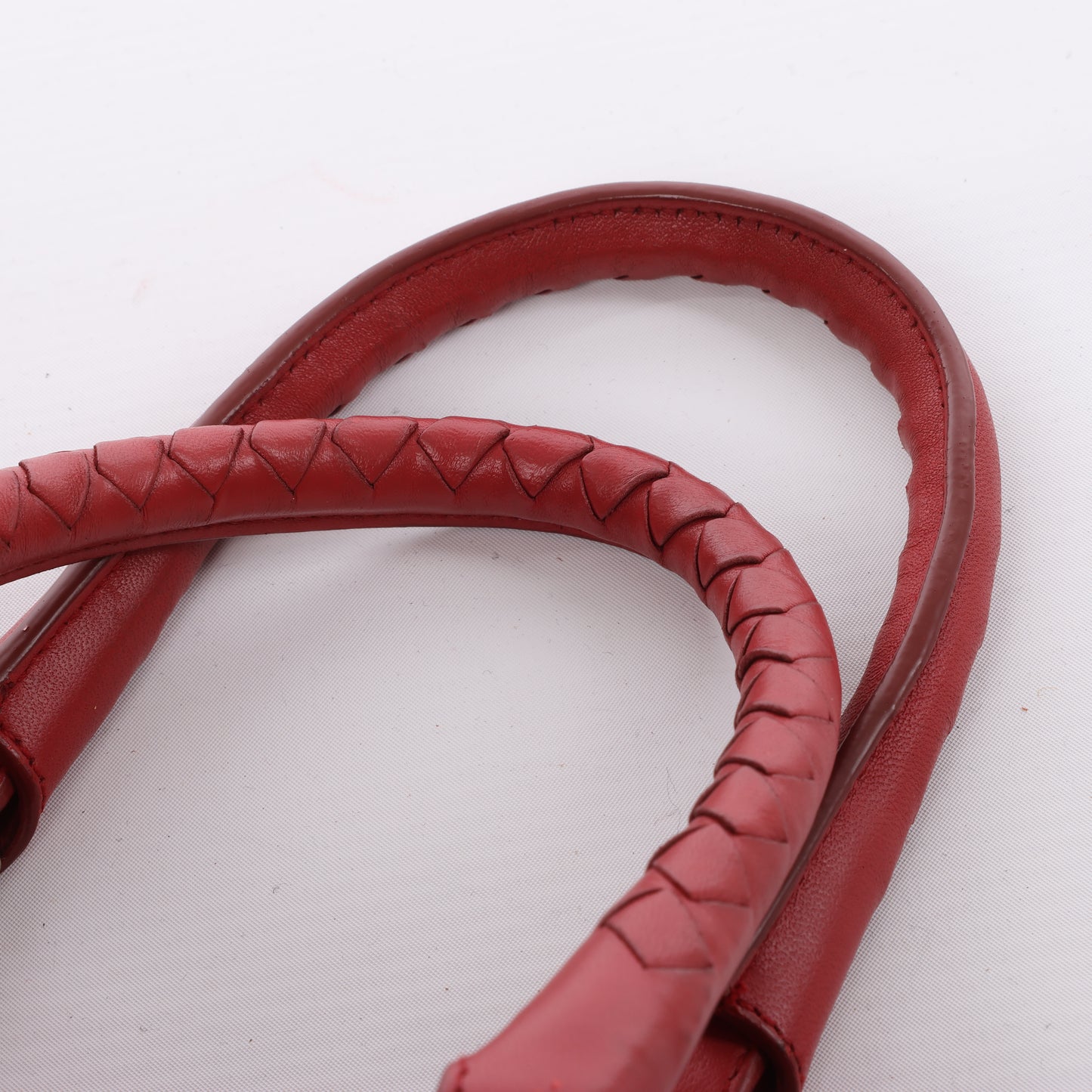 Bottega Veneta Sac à main en cuir Intrecciato en rouge