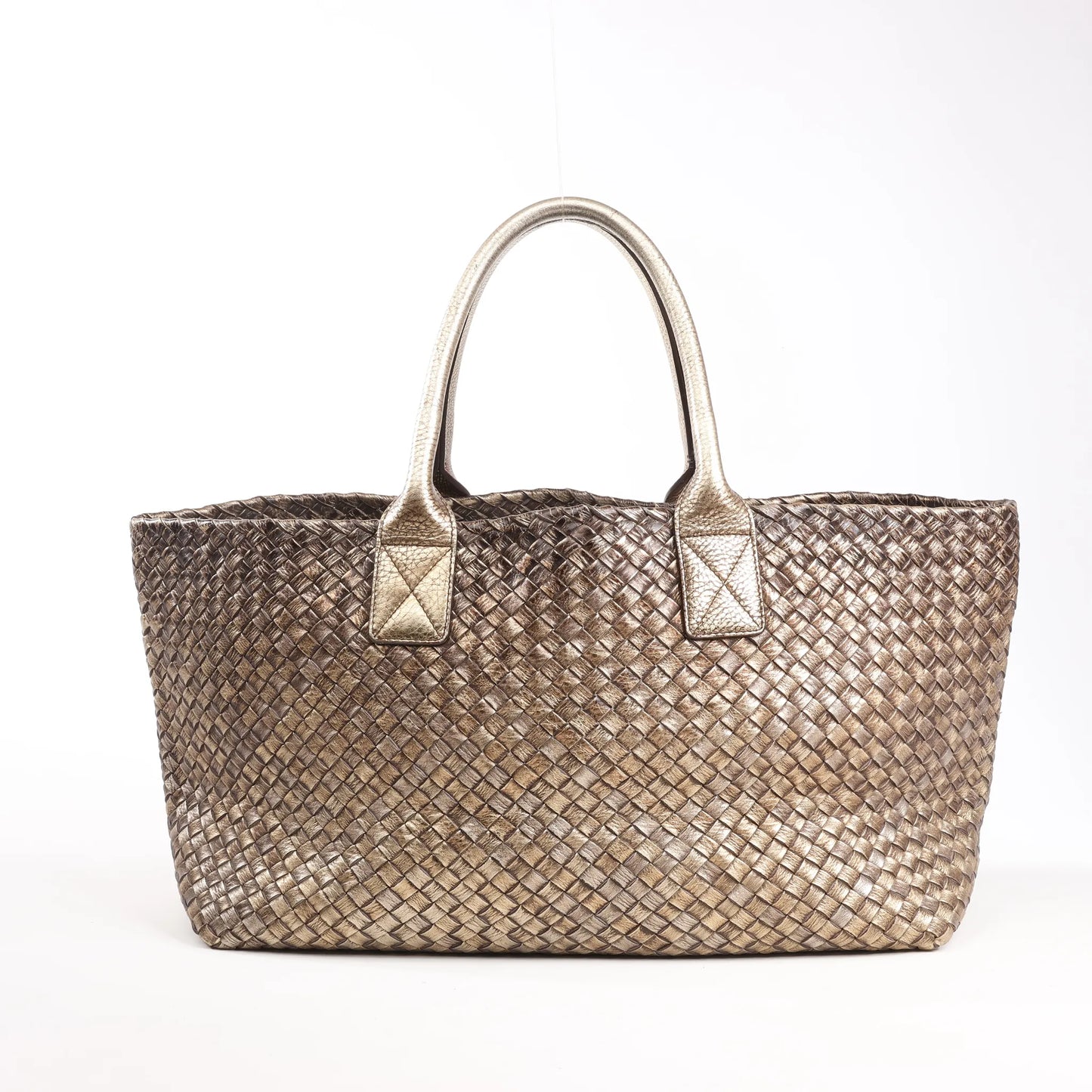 Bottega Veneta Cabas MM Intrecciato Leather Shoulder Bag in Gold