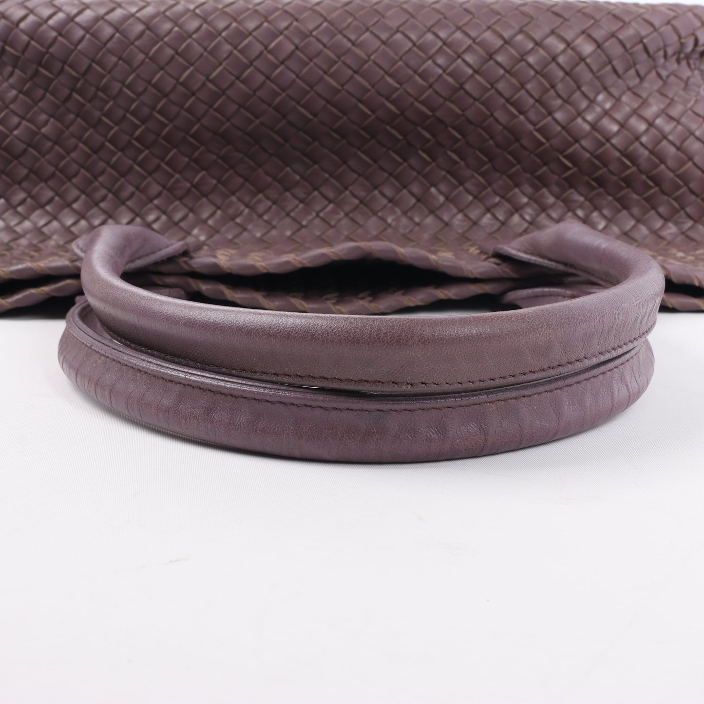 Bottega Veneta Intrecciato Cabat MM Cabas en cuir en vieux rose taupe
