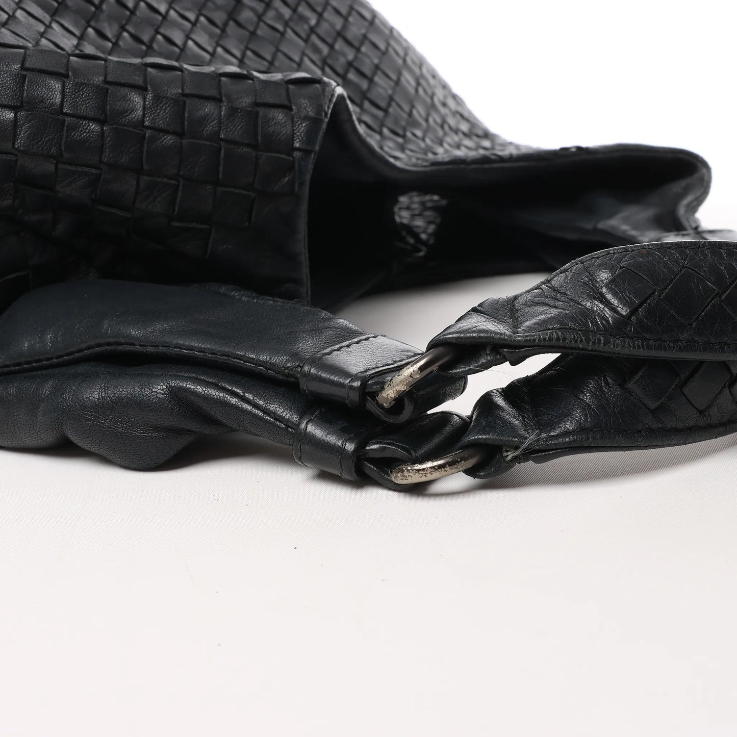 Bottega Veneta Intrecciato Campana Leather Shoulder bag in Black 125787