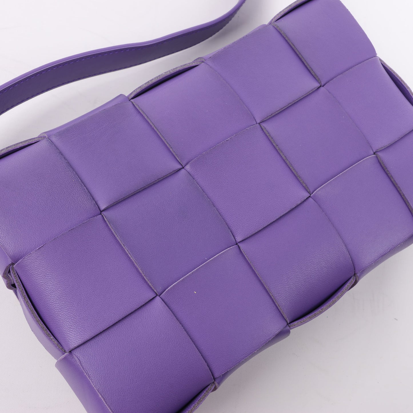 Bottega Veneta Maxi Intrecciato Cassette Leather Shoulder Bag in Purple