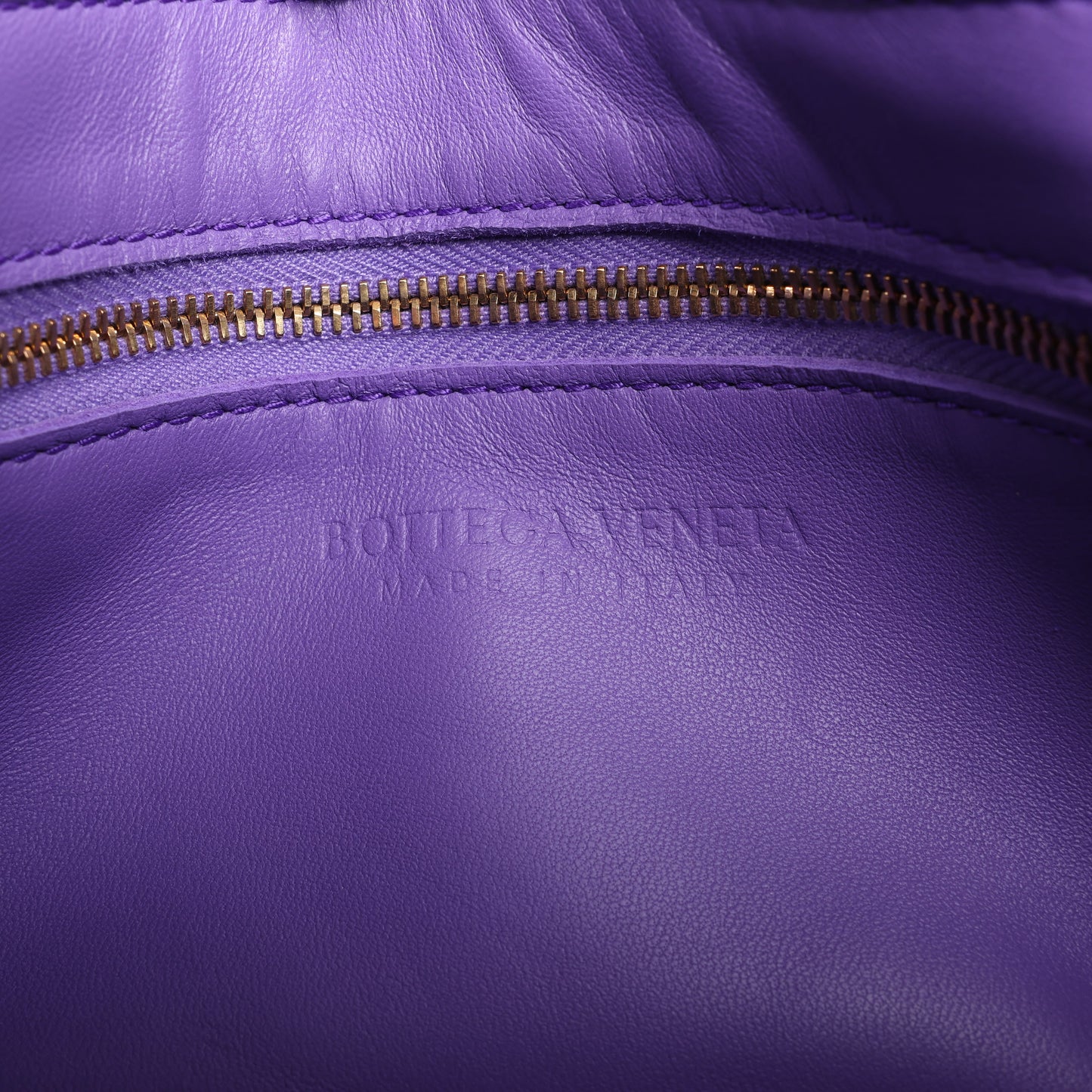 Bottega Veneta Maxi Intrecciato Cassette Leather Shoulder Bag in Purple