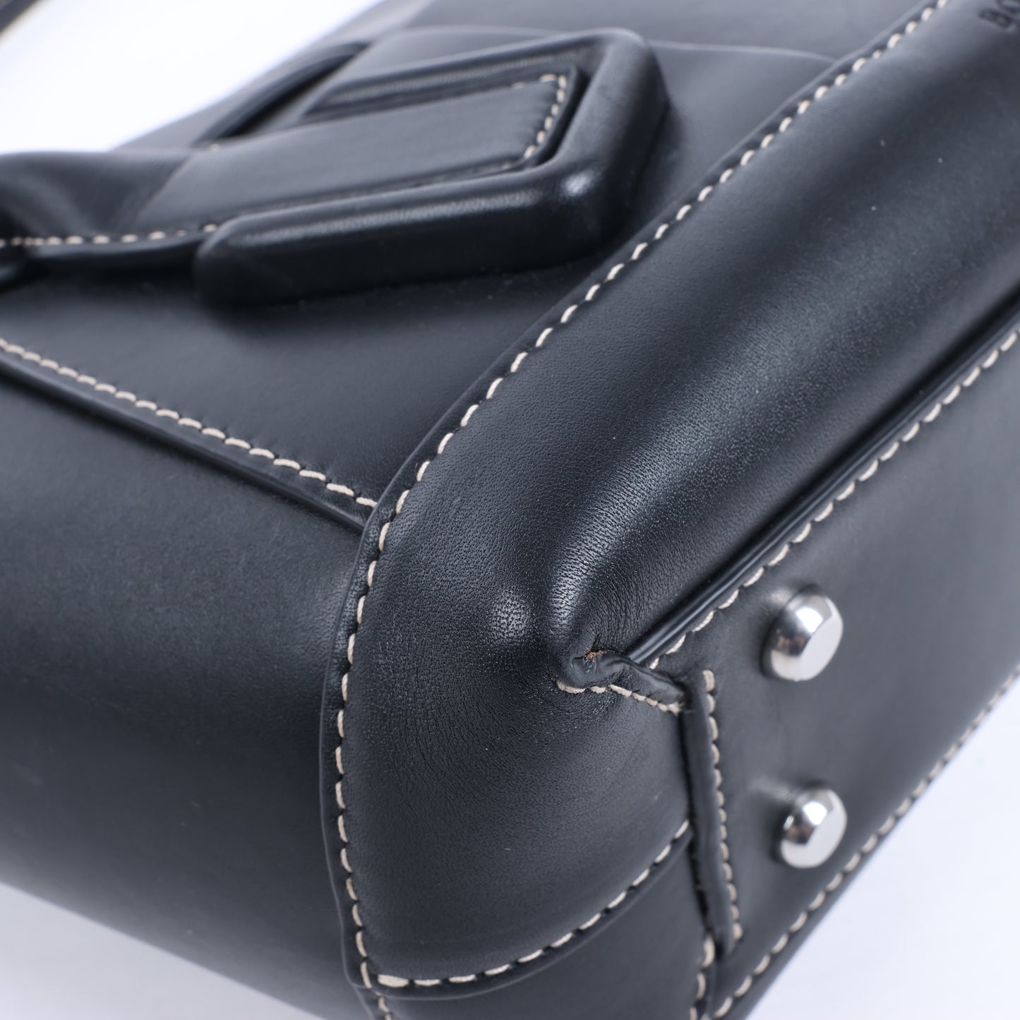 Bottega Veneta Arco Maxi Intrecciato Leather Handbag in Black