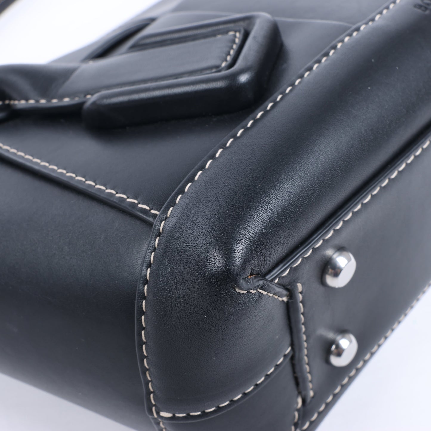 Bottega Veneta Arco Maxi Intrecciato Leather Handbag in Black