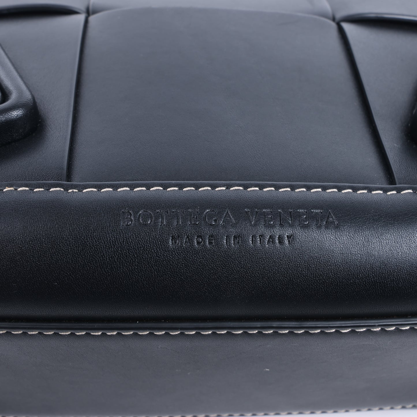 Bottega Veneta Arco Maxi Intrecciato Leather Handbag in Black