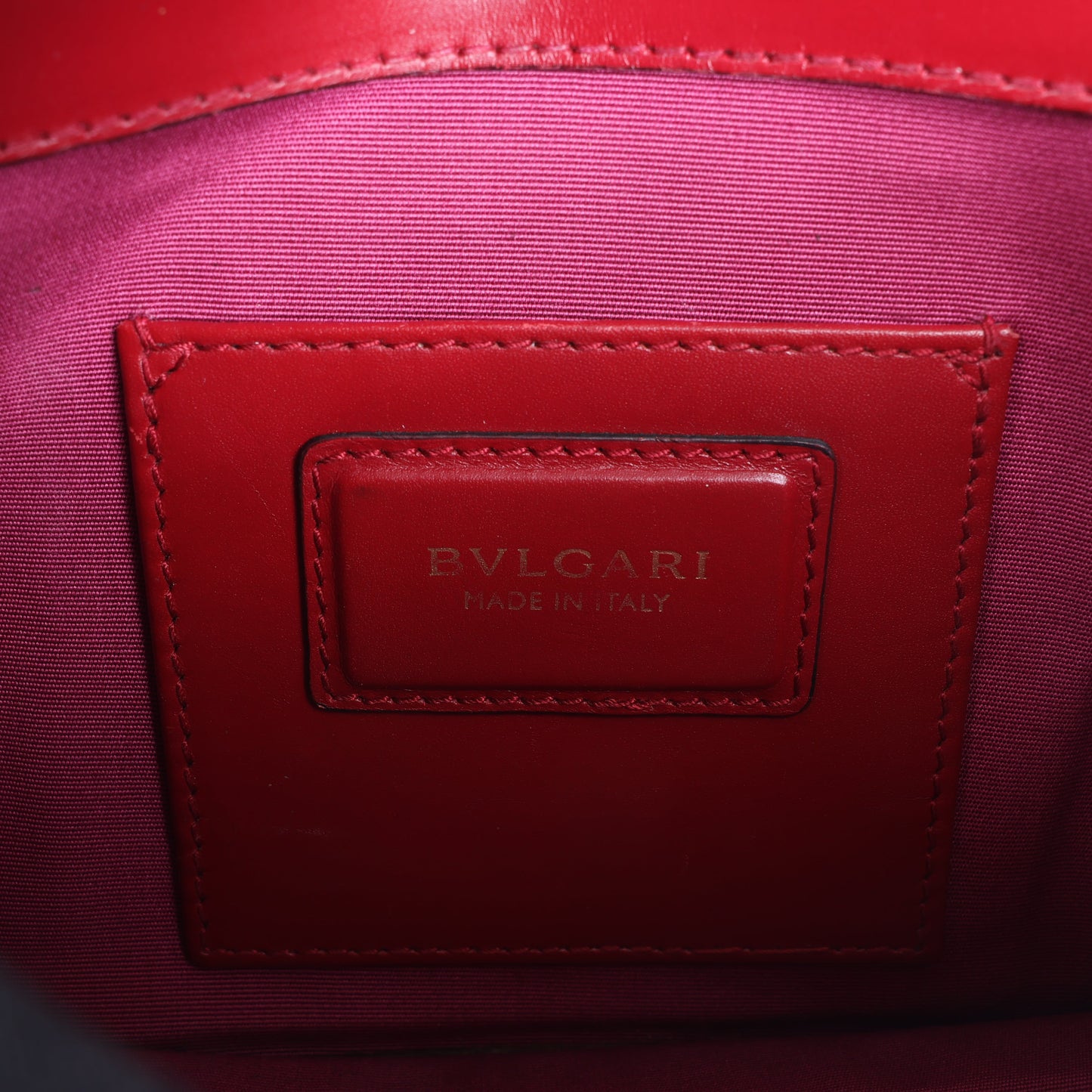Sac à bandoulière BVLGARI Serpenti Forever en cuir rouge