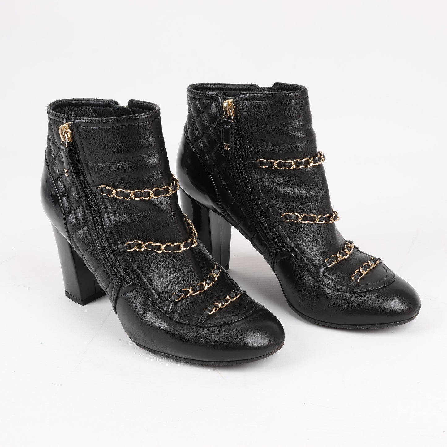 CHANEL Coco Mark Matelasse Leather & Patent Short Boots in Black G33028, Size 38 EU