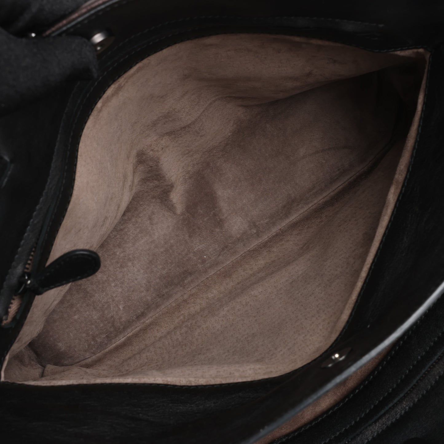Bottega Veneta Sac à bandoulière en cuir Intrecciato en noir