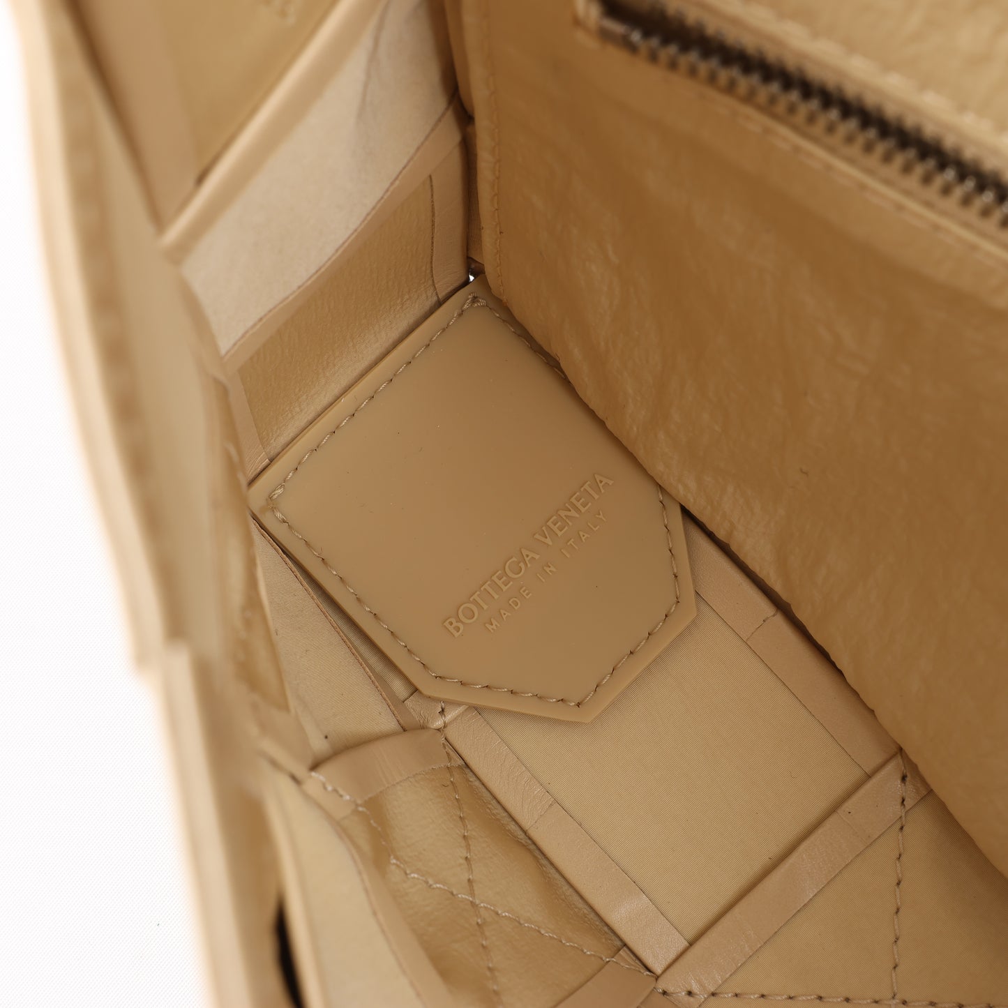 Bottega Veneta Maxi Intrecciato Cassette Leather Shoulder Bag in Beige