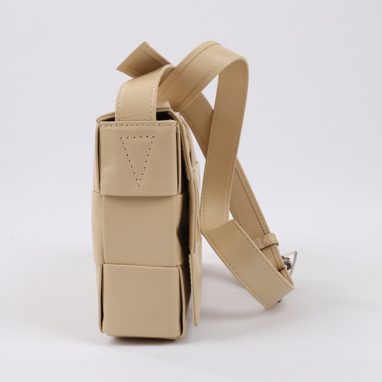 Bottega Veneta Maxi Intrecciato Cassette Leather Shoulder Bag in Beige