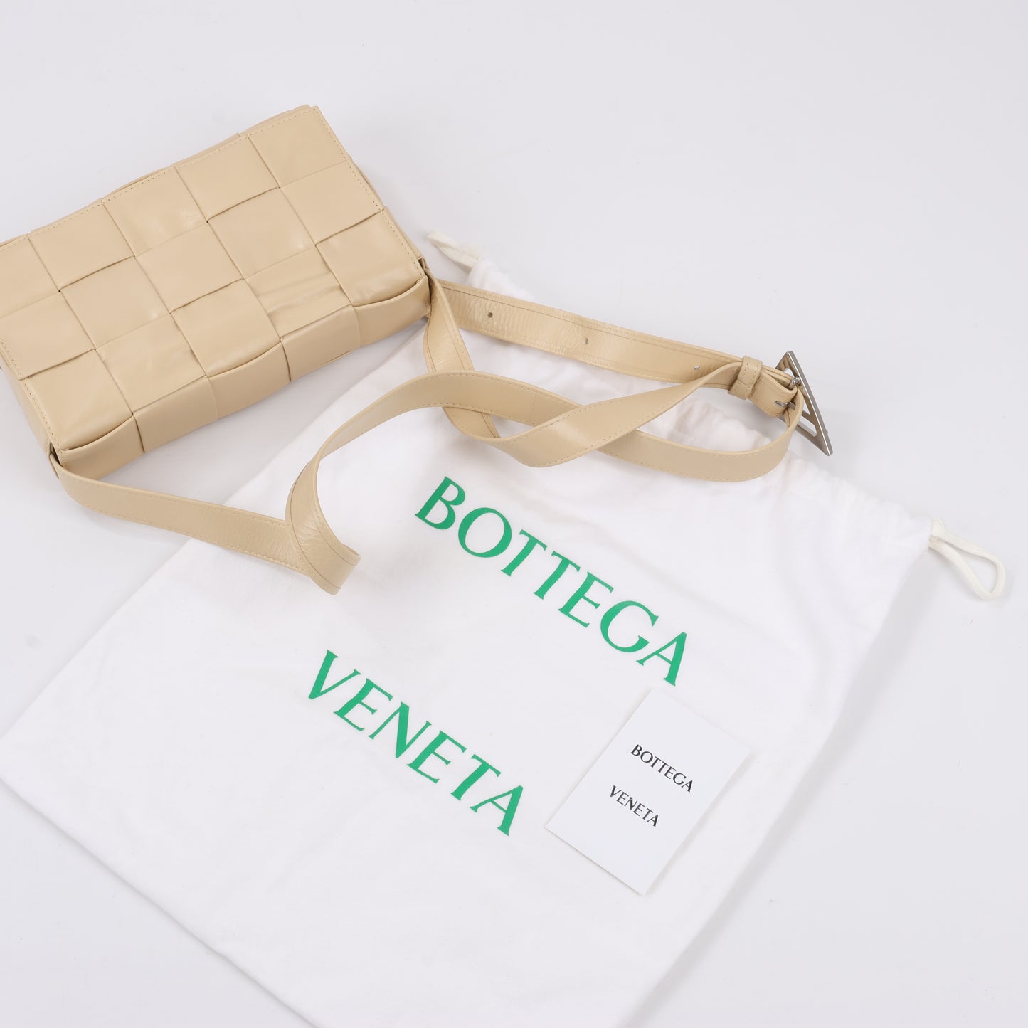 Bottega Veneta Maxi Intrecciato Cassette Leather Shoulder Bag in Beige