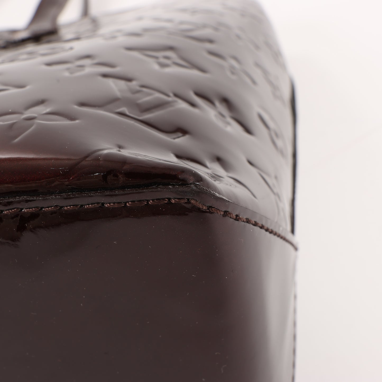 Louis Vuitton Monogram Vernis Wilshire MM Handbag in Amarante