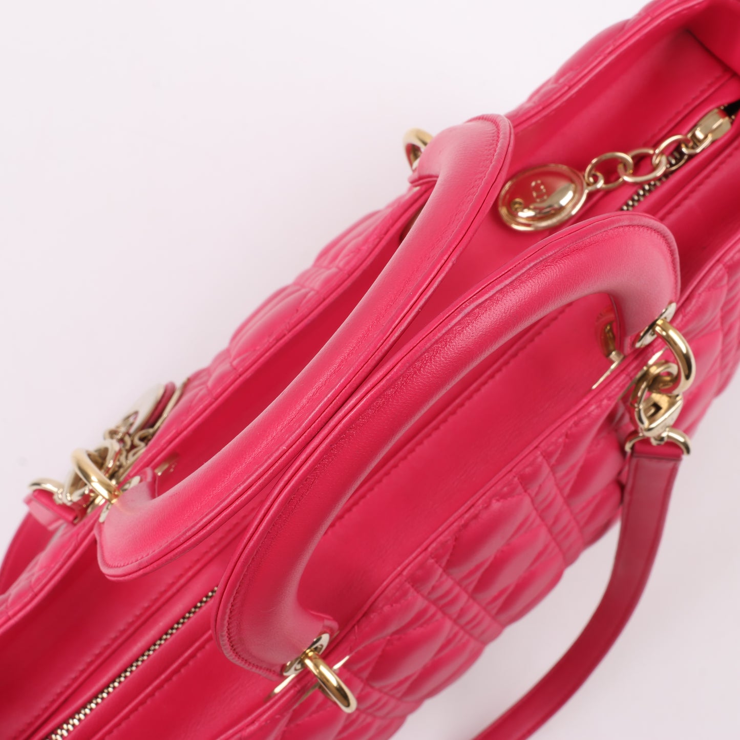 Grand sac à main double usage en cuir rose Christian Dior Lady Dior Cannage