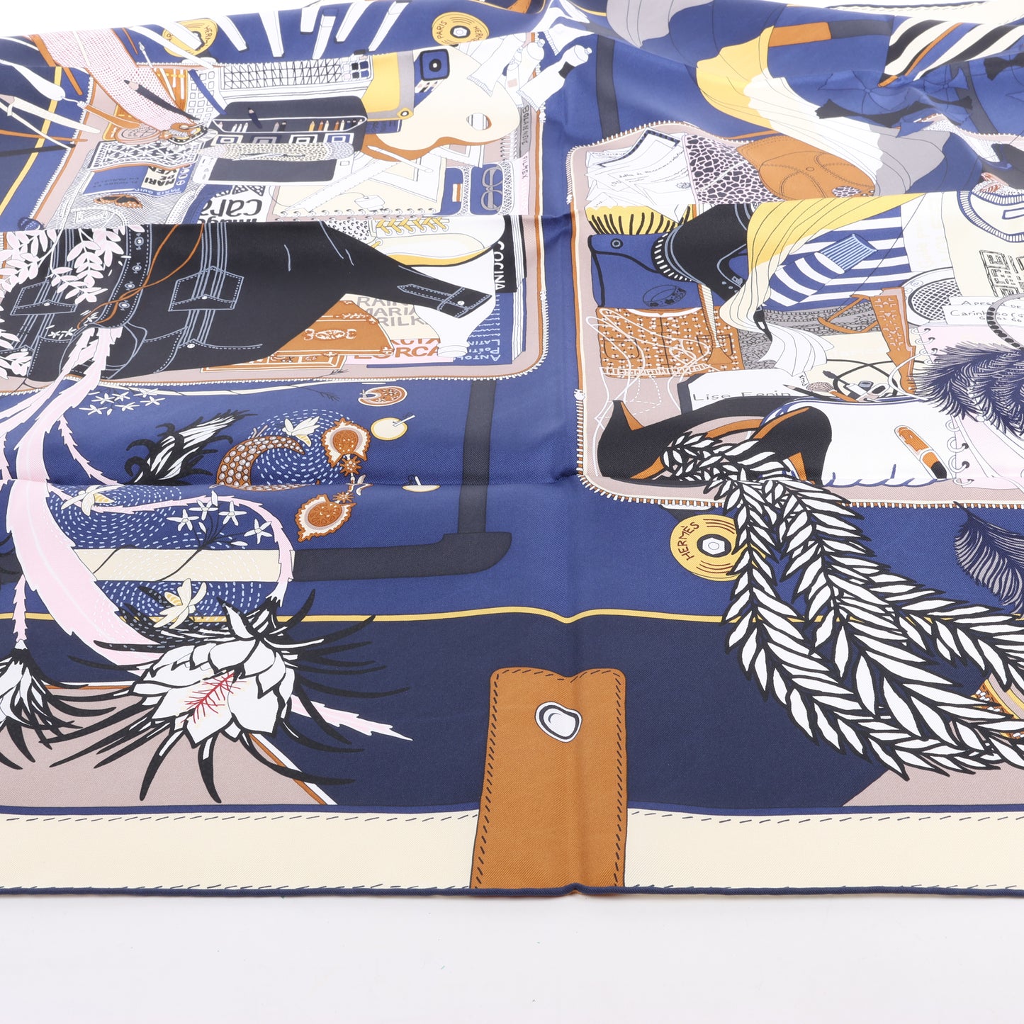Hermès Carré 90 "BAGAGE A MAIN" Silk Scarf