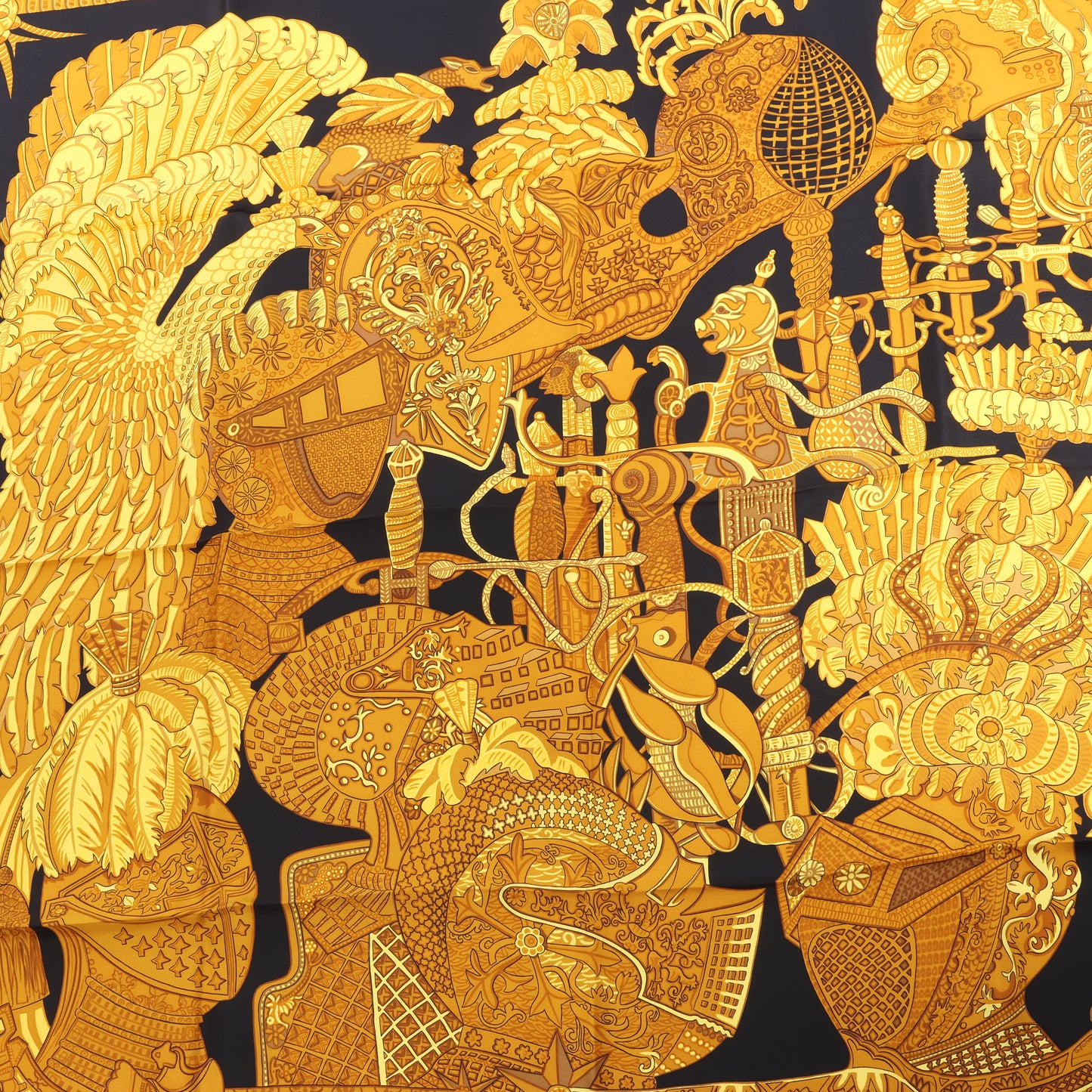 Hermès Carré 90 "ARMETS en PANACHE" Foulard en soie