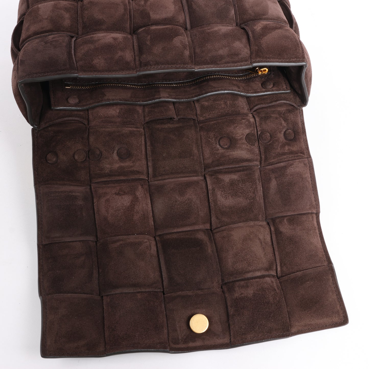 Bottega Veneta Sac à bandoulière en daim Intrecciato Maxi Cassette à chaîne rembourrée en marron