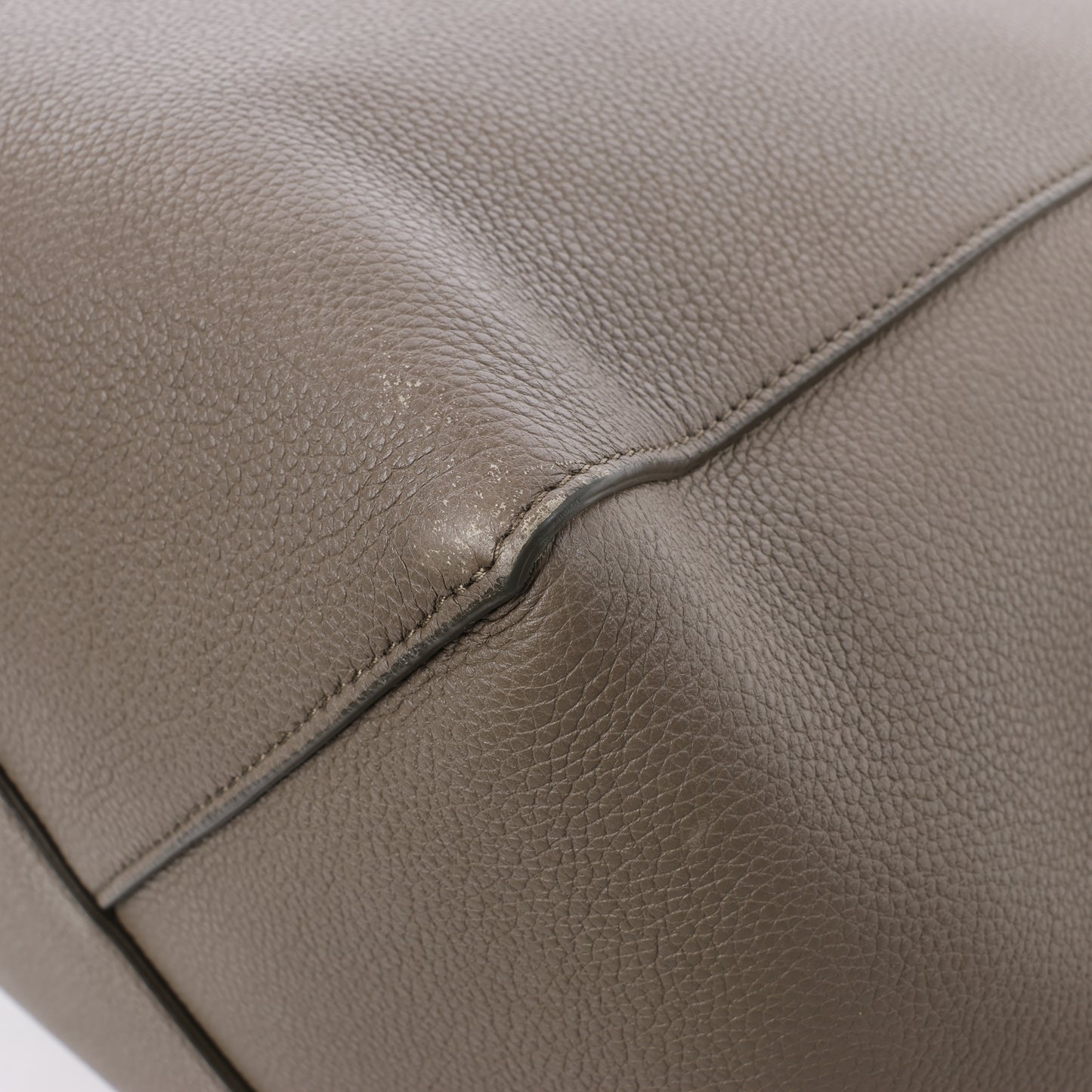 Celine – Cabas Phantom – Kleine Schultertasche aus Leder in Taupe