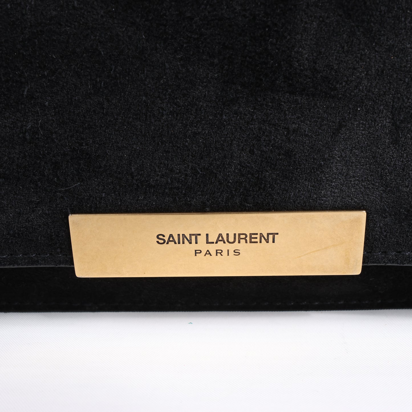 Saint Laurent Paris – Amalia – Schultertasche aus Wildleder in Schwarz