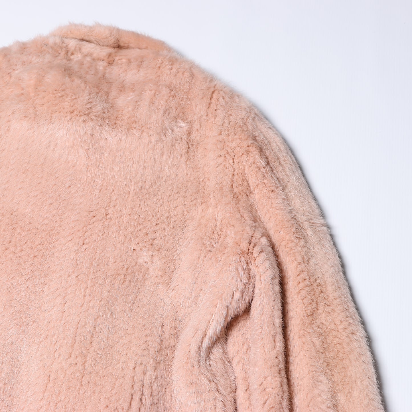 Escada Rosa Nerzpelzmantel, Größe 38