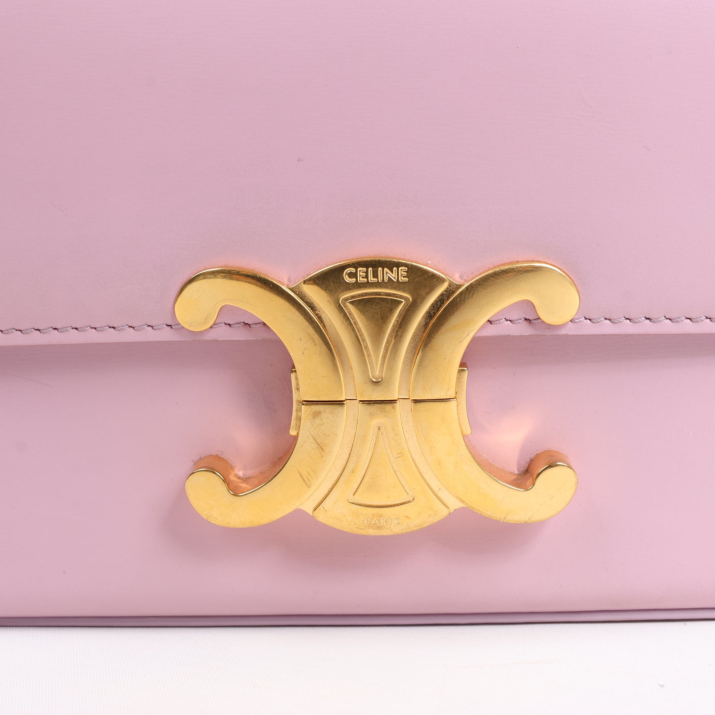 Petit sac à bandoulière en cuir lisse Celine Triomphe rose