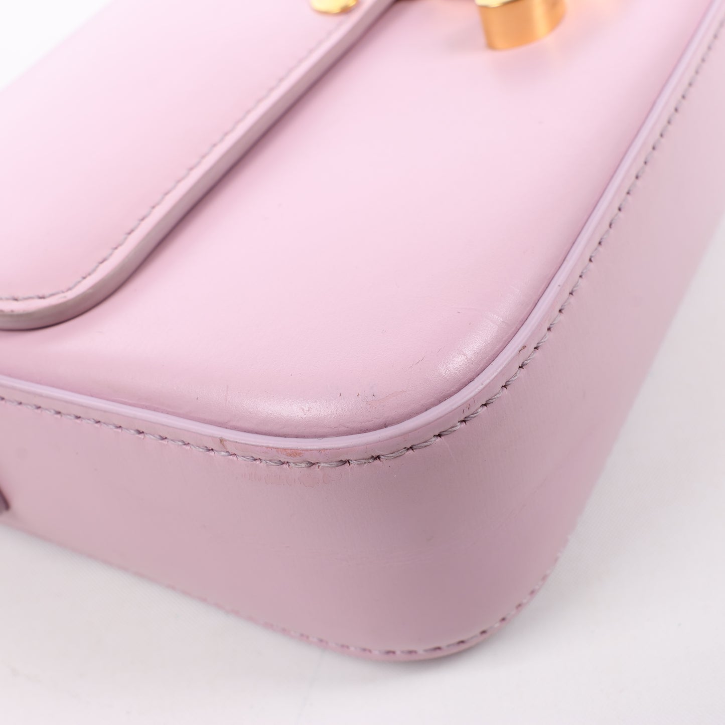 Petit sac à bandoulière en cuir lisse Celine Triomphe rose