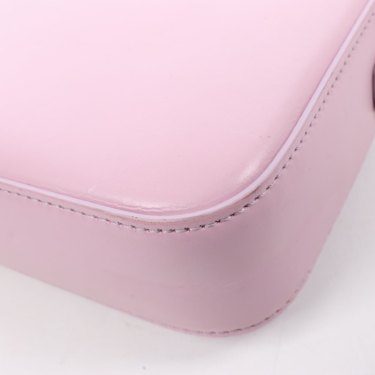 Petit sac à bandoulière en cuir lisse Celine Triomphe rose