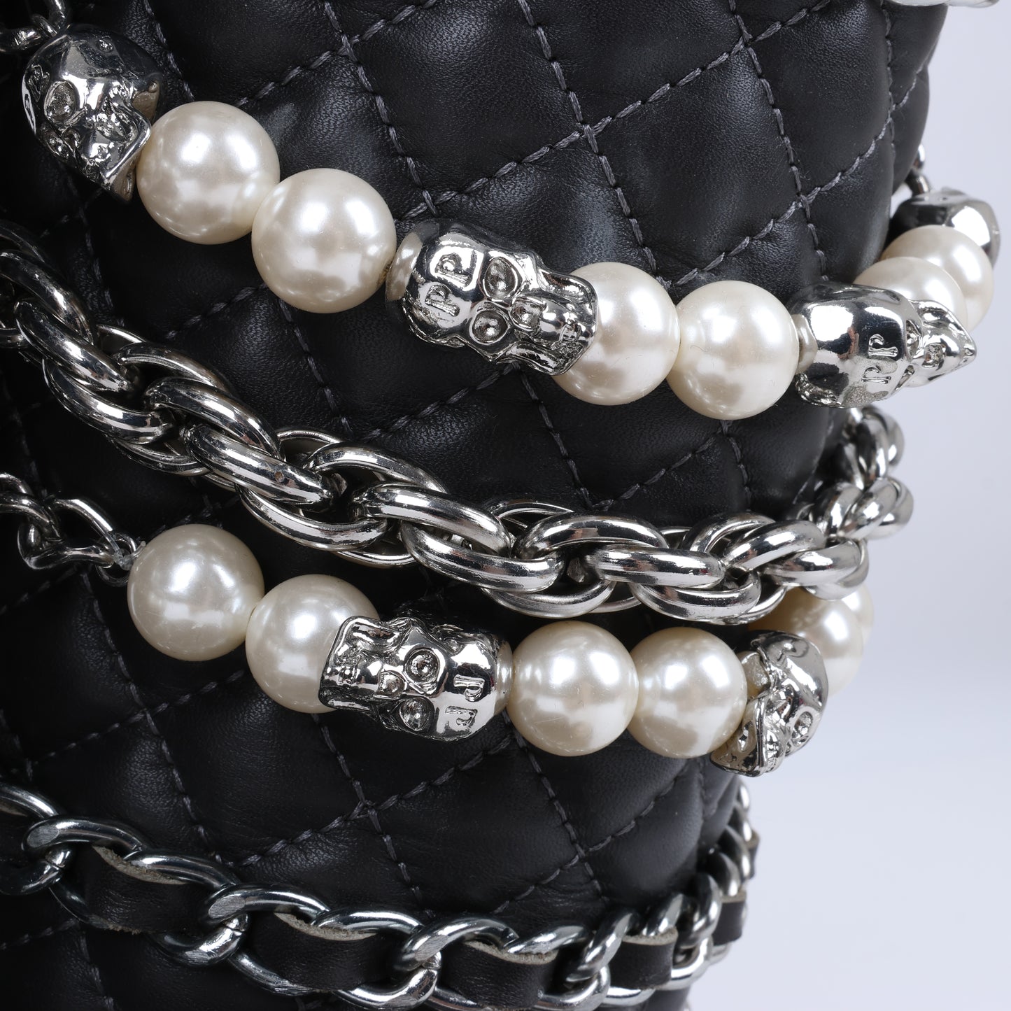 Philipp Plein Lederstiefeletten, Silberfarbene Metall-Accessoires mit Totenkopfketten, Größe 37 EU