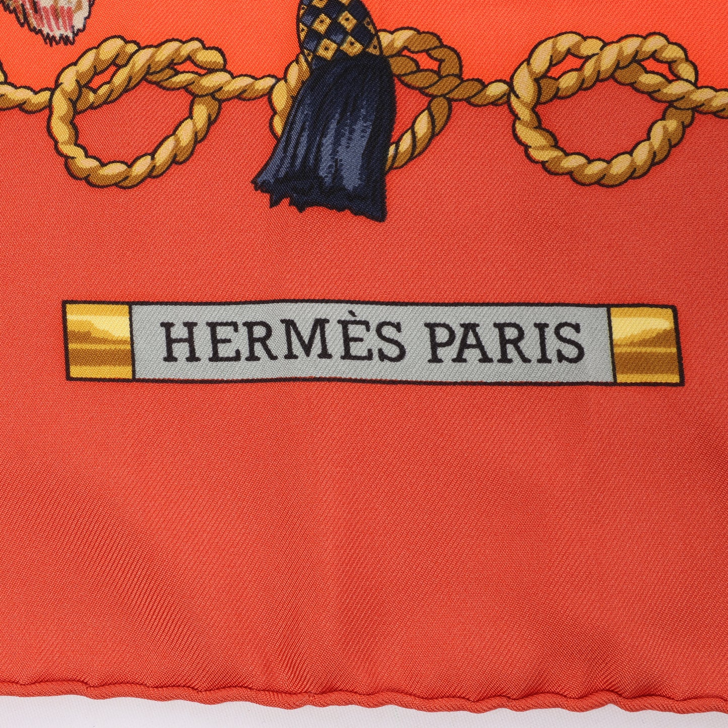 Hermès Carré 90 "LES OISEAUX DU ROY" Silk Scarf