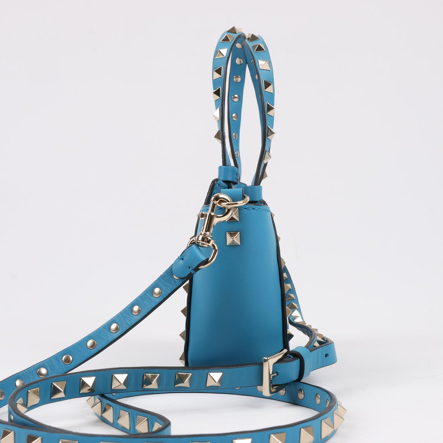 Valentino Garavani – Rockstud Mini-2-Wege-Handtasche aus blauem Leder