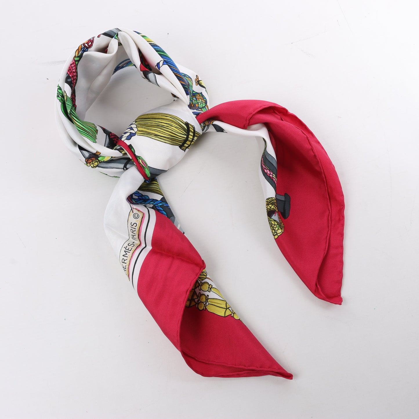 Hermes Carré 90 "PASEMENTERIE " Silk handkerchief in Red
