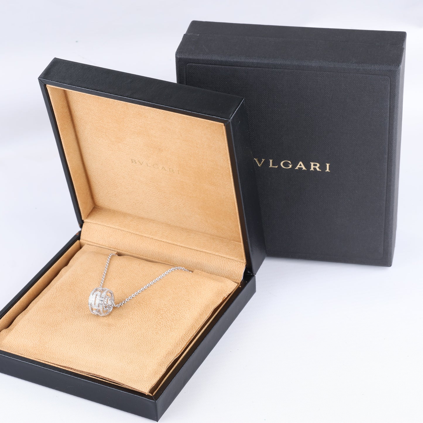 Bvlgari Parentesi Diamond Necklace 750(WG) 12.2g
