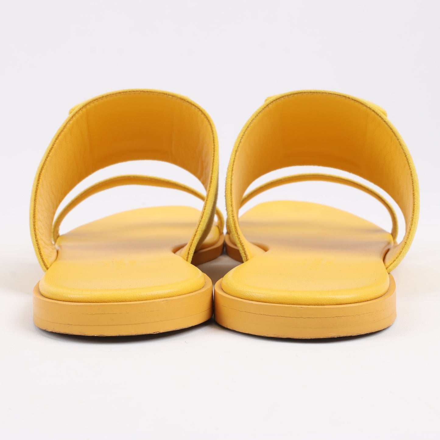 HERMES Kaia Wildledersandalen in Gelbgold, Größe 36,5 EU