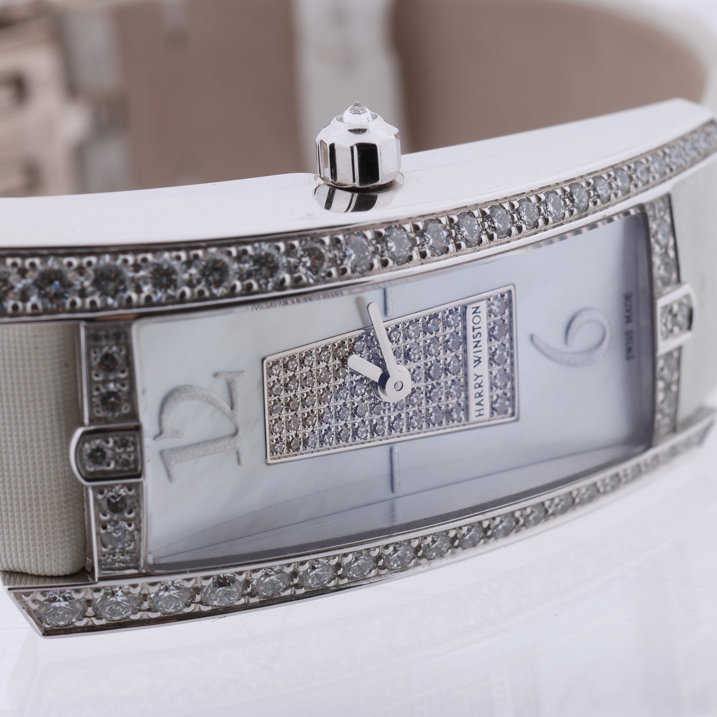 Harry Winston Avenue Traffic AVTQHM21WW002 Crocodile leather x WG QZ MOP Dial Watch