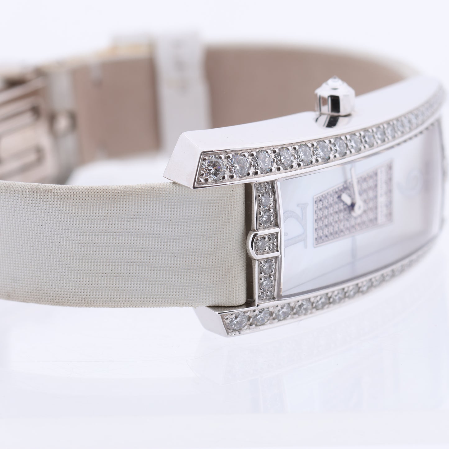 Harry Winston Avenue Traffic AVTQHM21WW002 Crocodile leather x WG QZ MOP Dial Watch