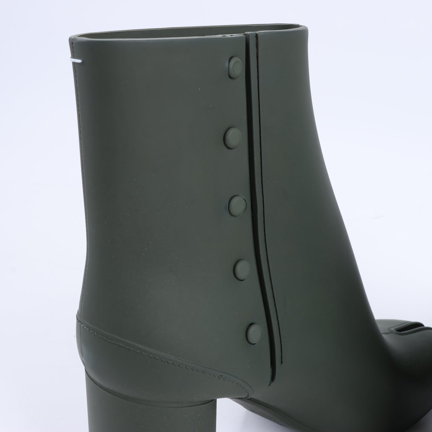 Maison Margiela TABI 22SS Rubber Boots Size 38 in Khaki S38WU0378