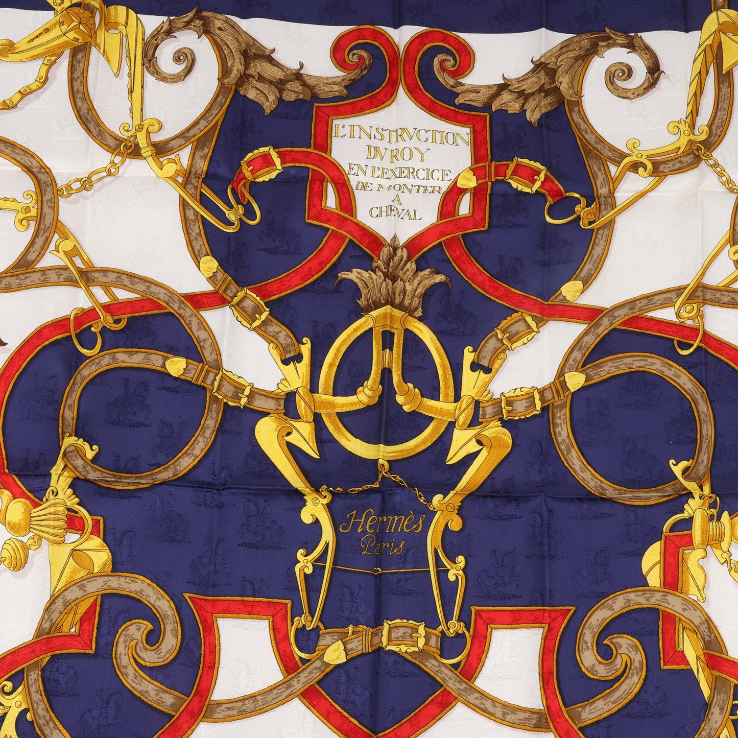 Hermès Carré 90 " L'INSTRVCTION DV ROY " Mouchoir en soie bleu marine