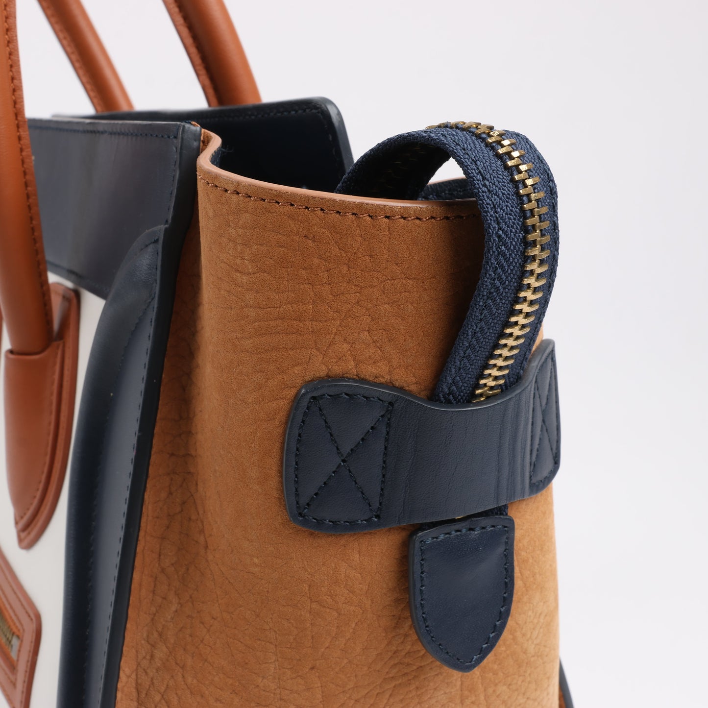 CELINE Luggage Micro Leather x Suede Handbag Tri-color in Brown
