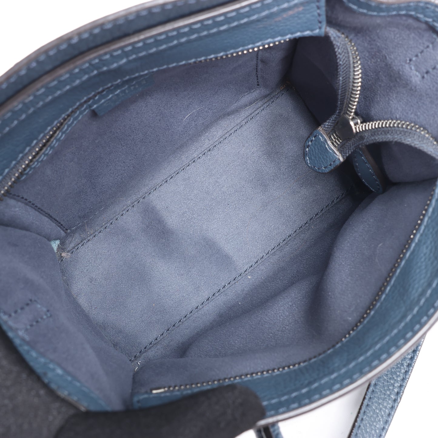 Sac à main double usage en cuir CELINE Nano Luggage bleu marine