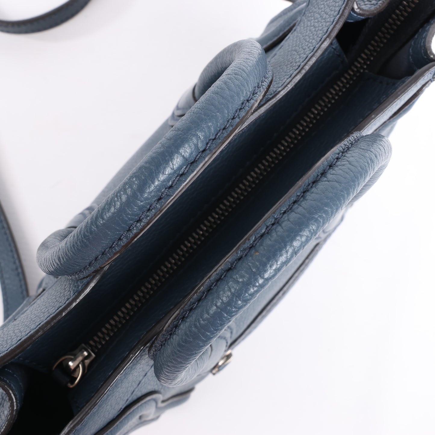 Sac à main double usage en cuir CELINE Nano Luggage bleu marine