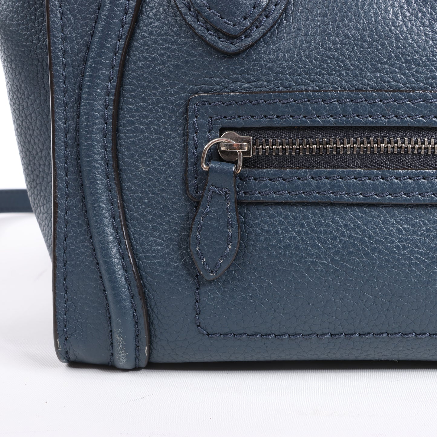 Sac à main double usage en cuir CELINE Nano Luggage bleu marine