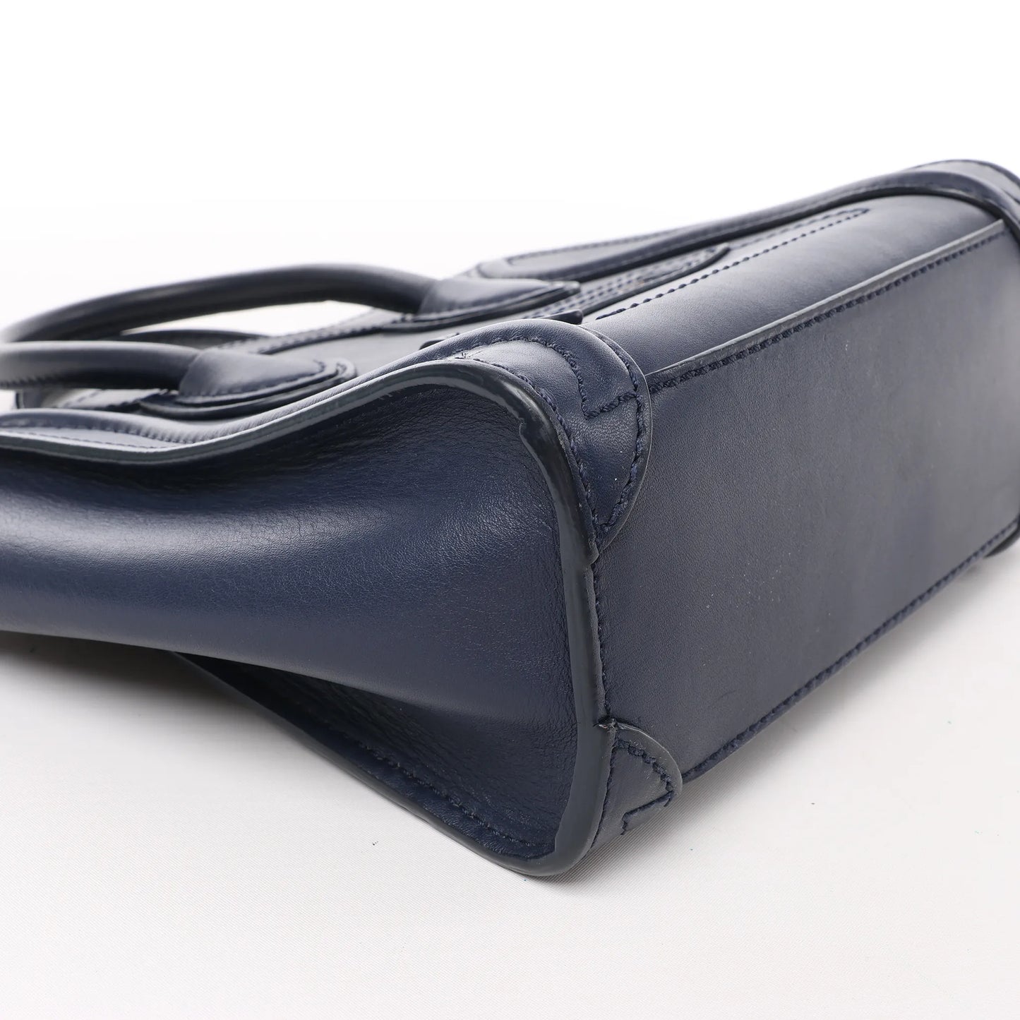 Sac à main double usage en cuir CELINE Nano Luggage bleu marine