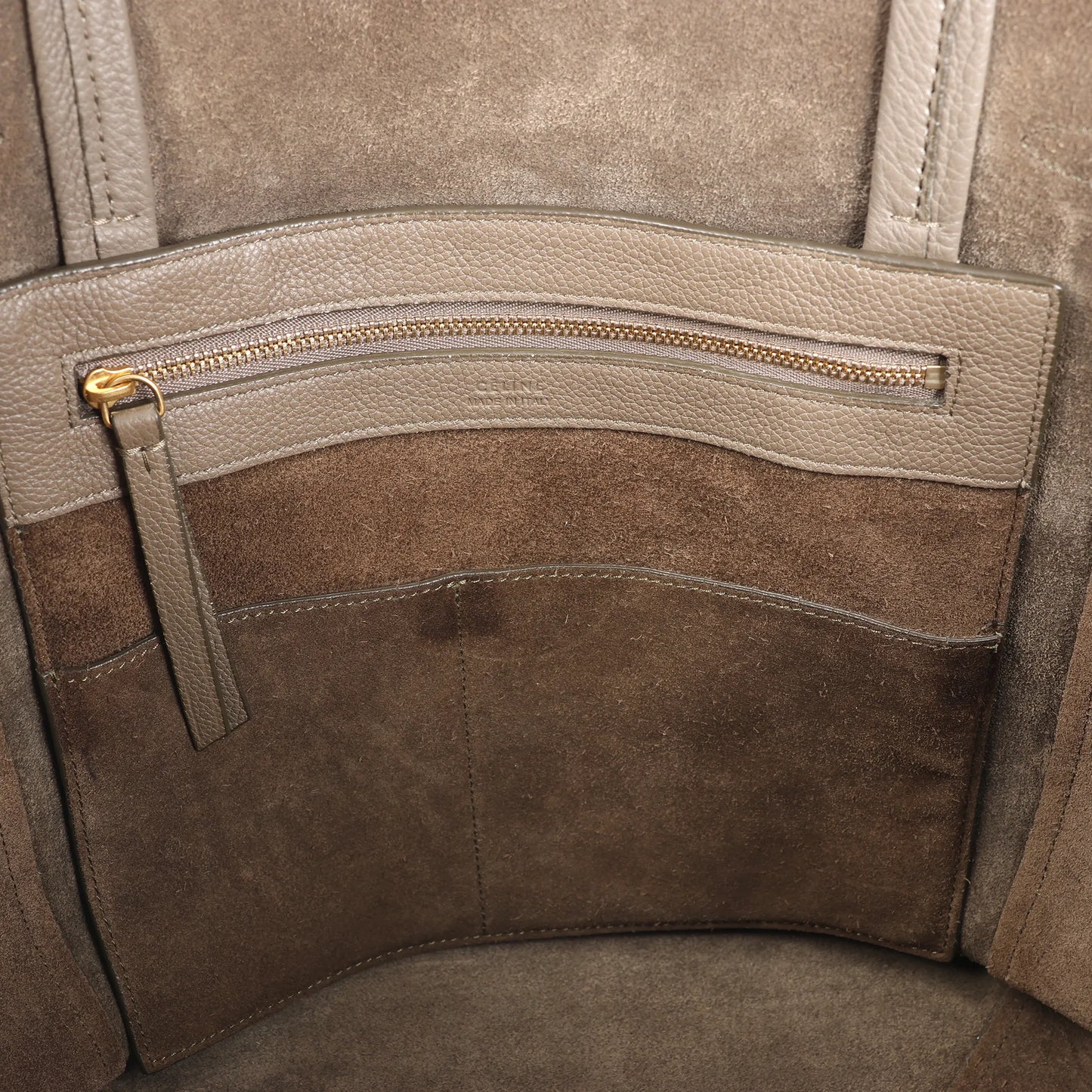 Petit sac à bandoulière en cuir Cabas Phantom de Céline, couleur taupe