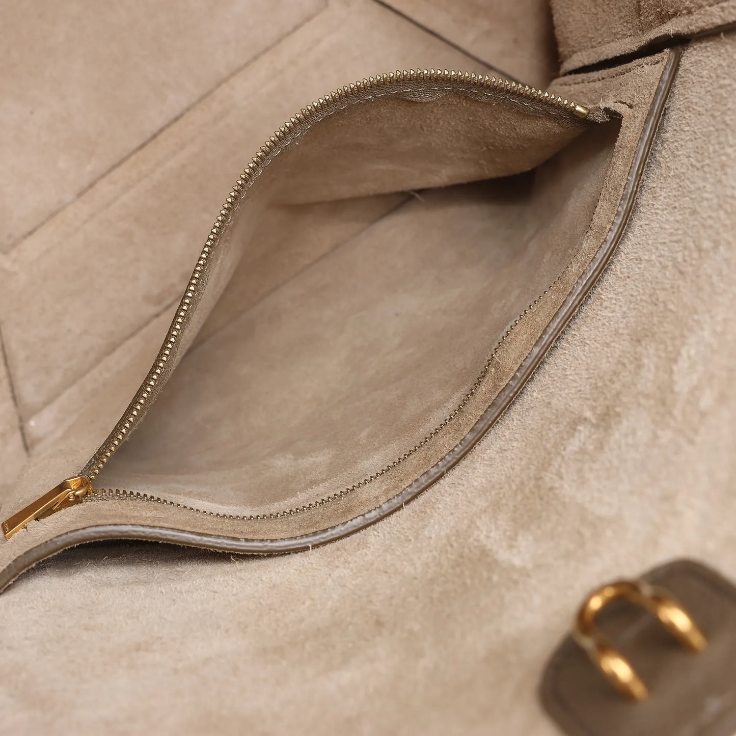 CELINE Seau Sangle Bucket Leather Shoulder Bag in Greige