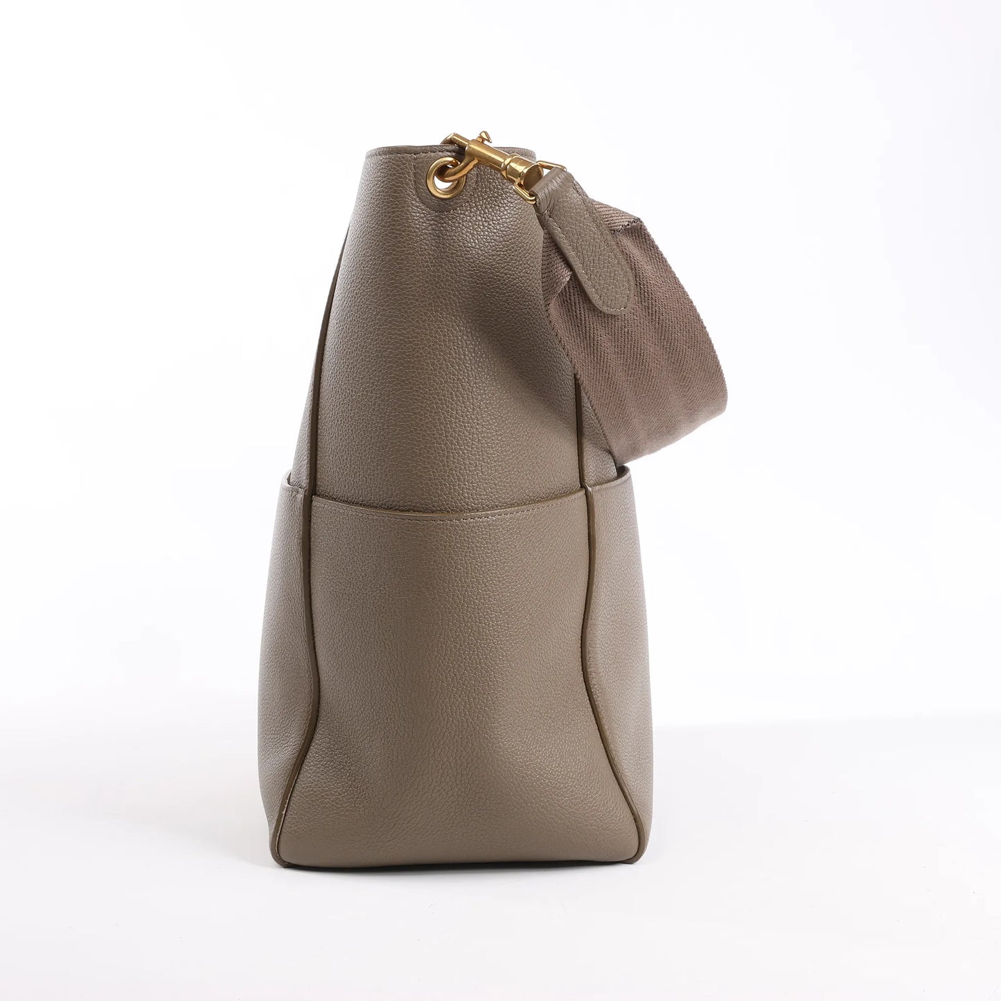 CELINE Seau Sangle Bucket Leather Shoulder Bag in Greige
