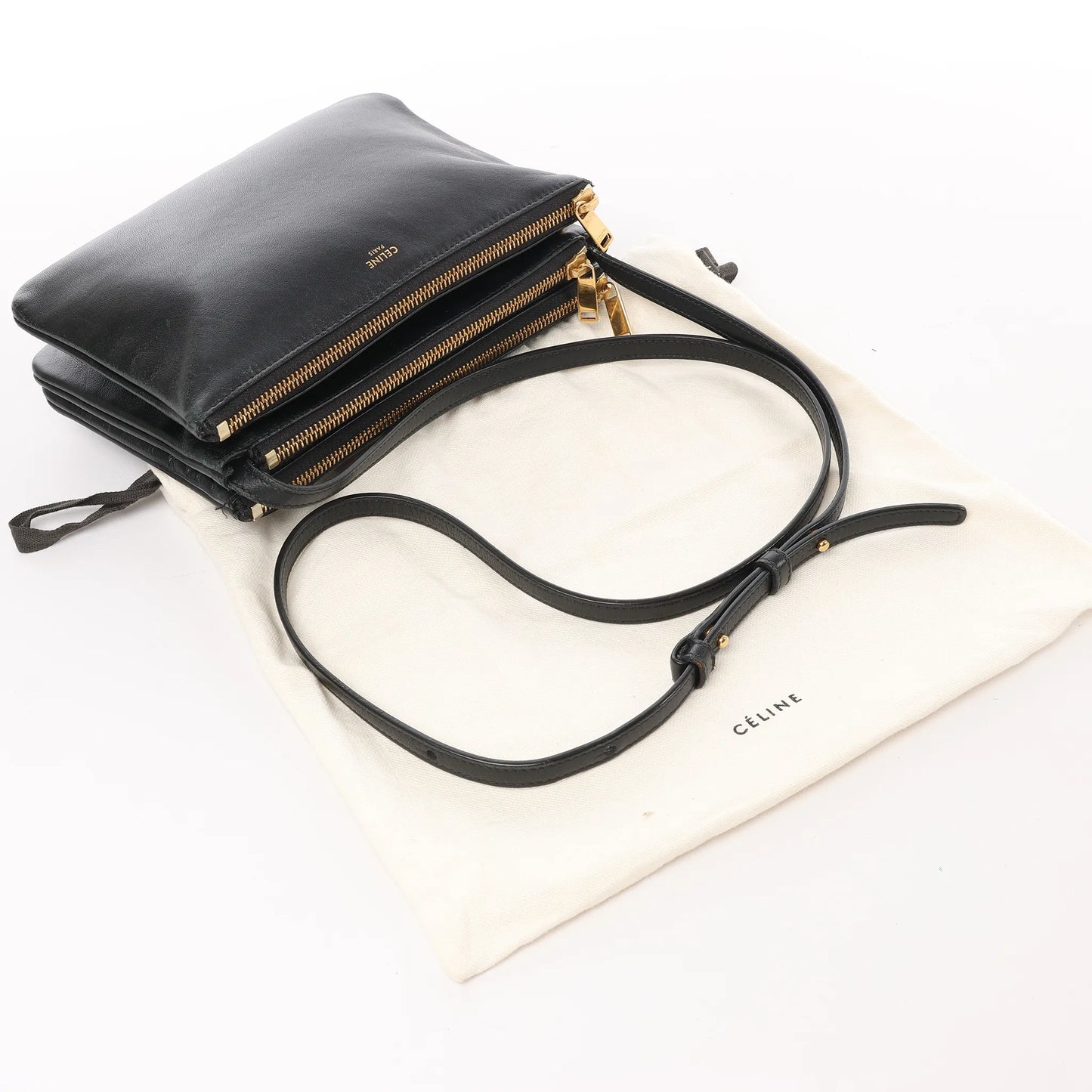 Petit sac bandoulière en cuir Celine Trio noir