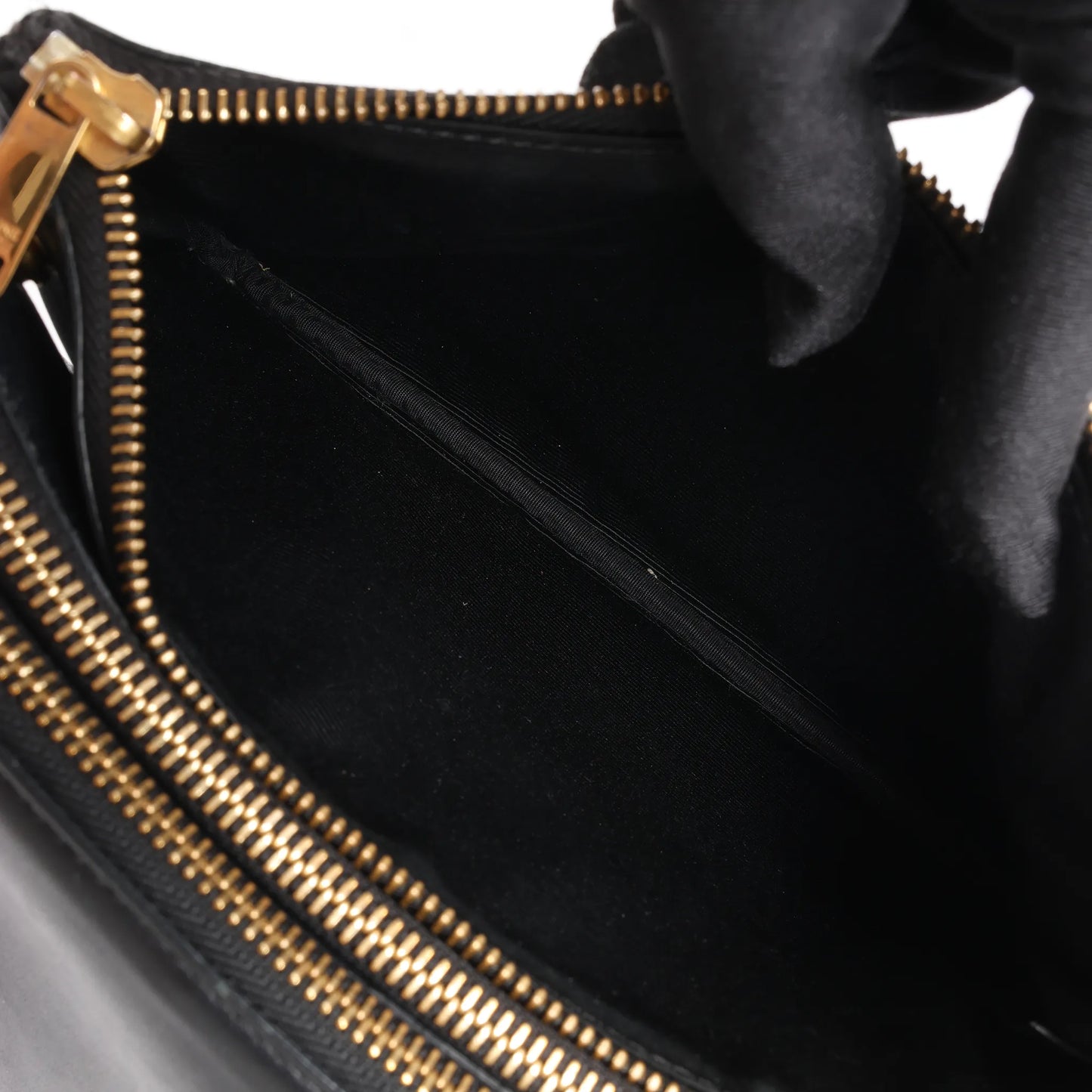 Petit sac bandoulière en cuir Celine Trio noir