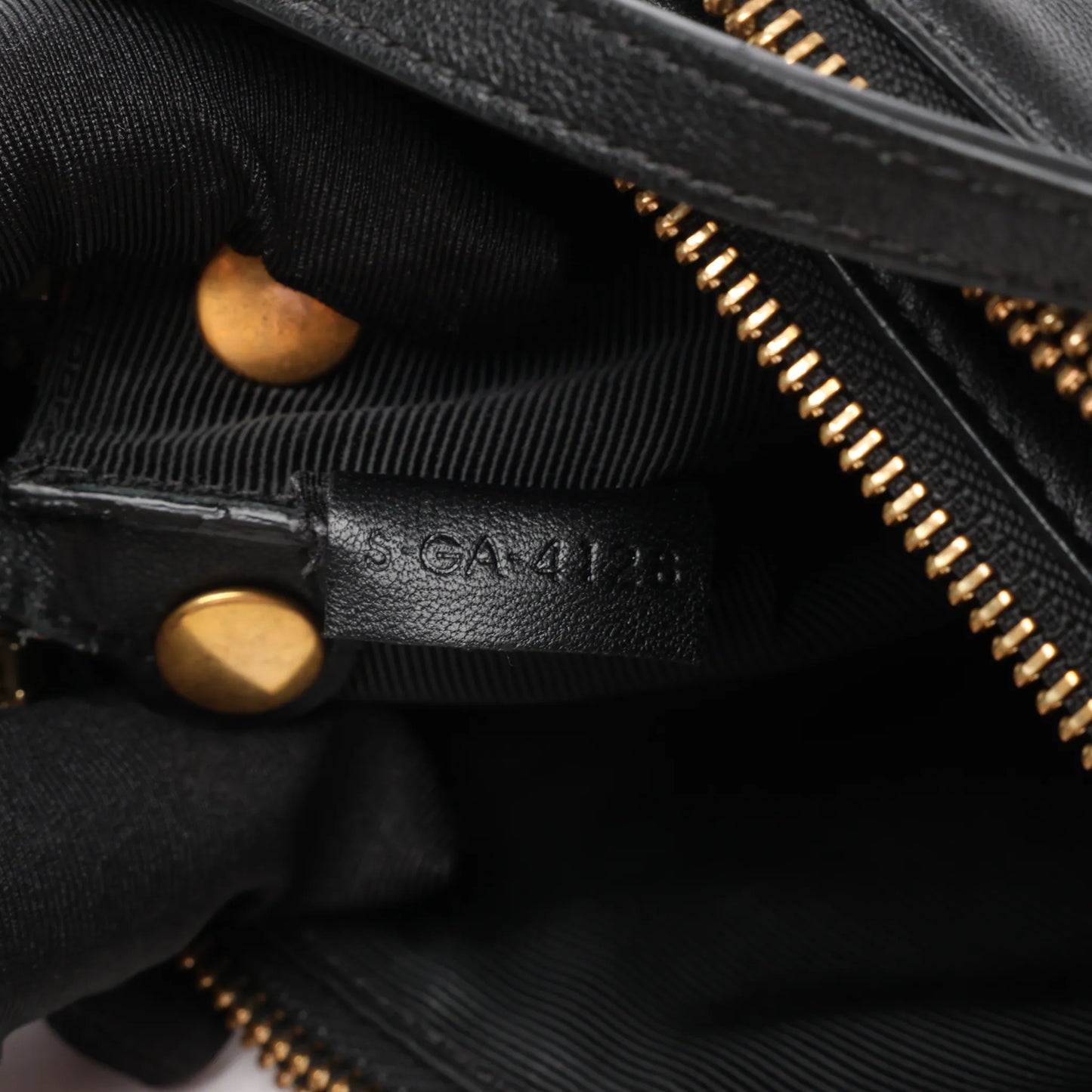 Petit sac bandoulière en cuir Celine Trio noir