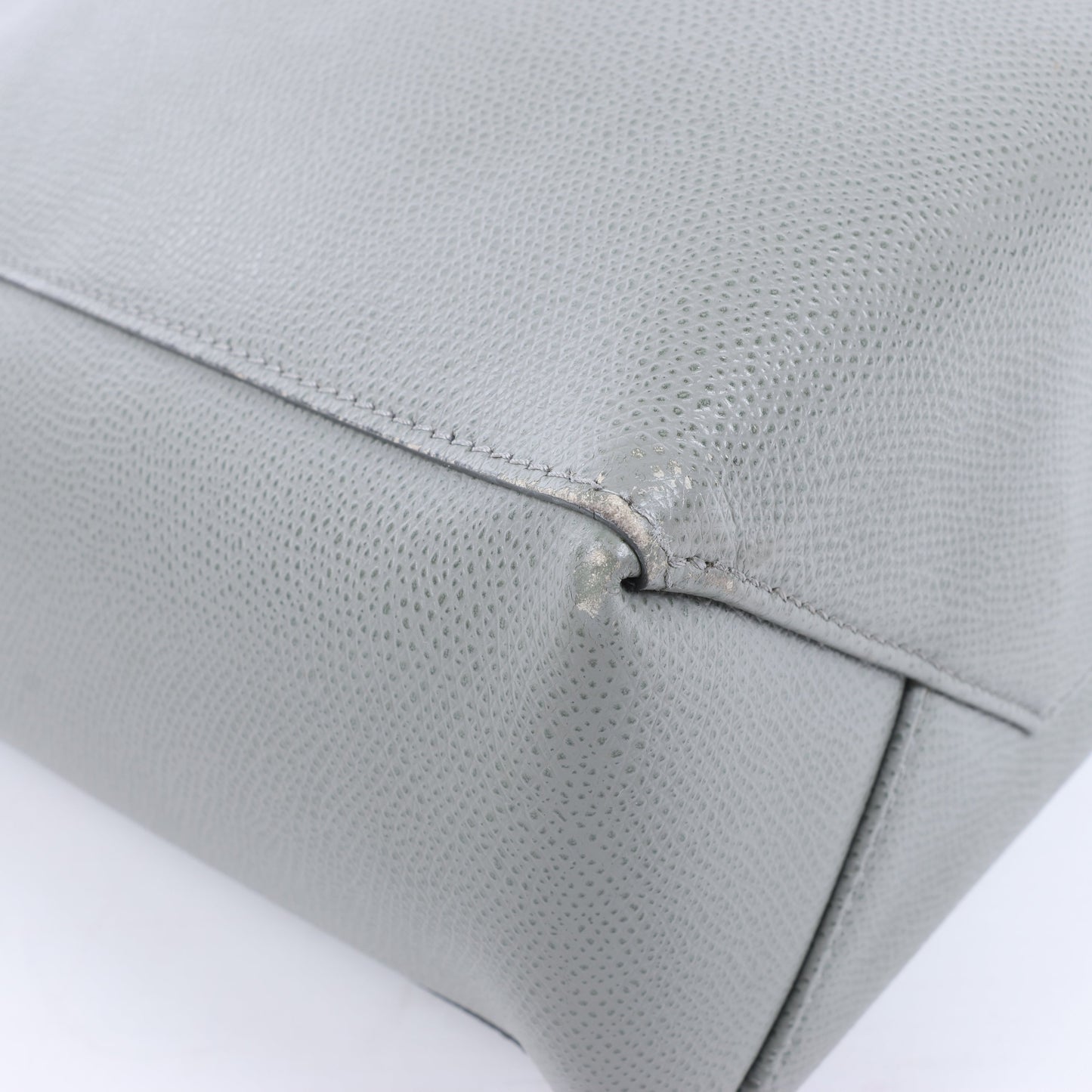 Petit sac à main vertical en cuir gris CELINE