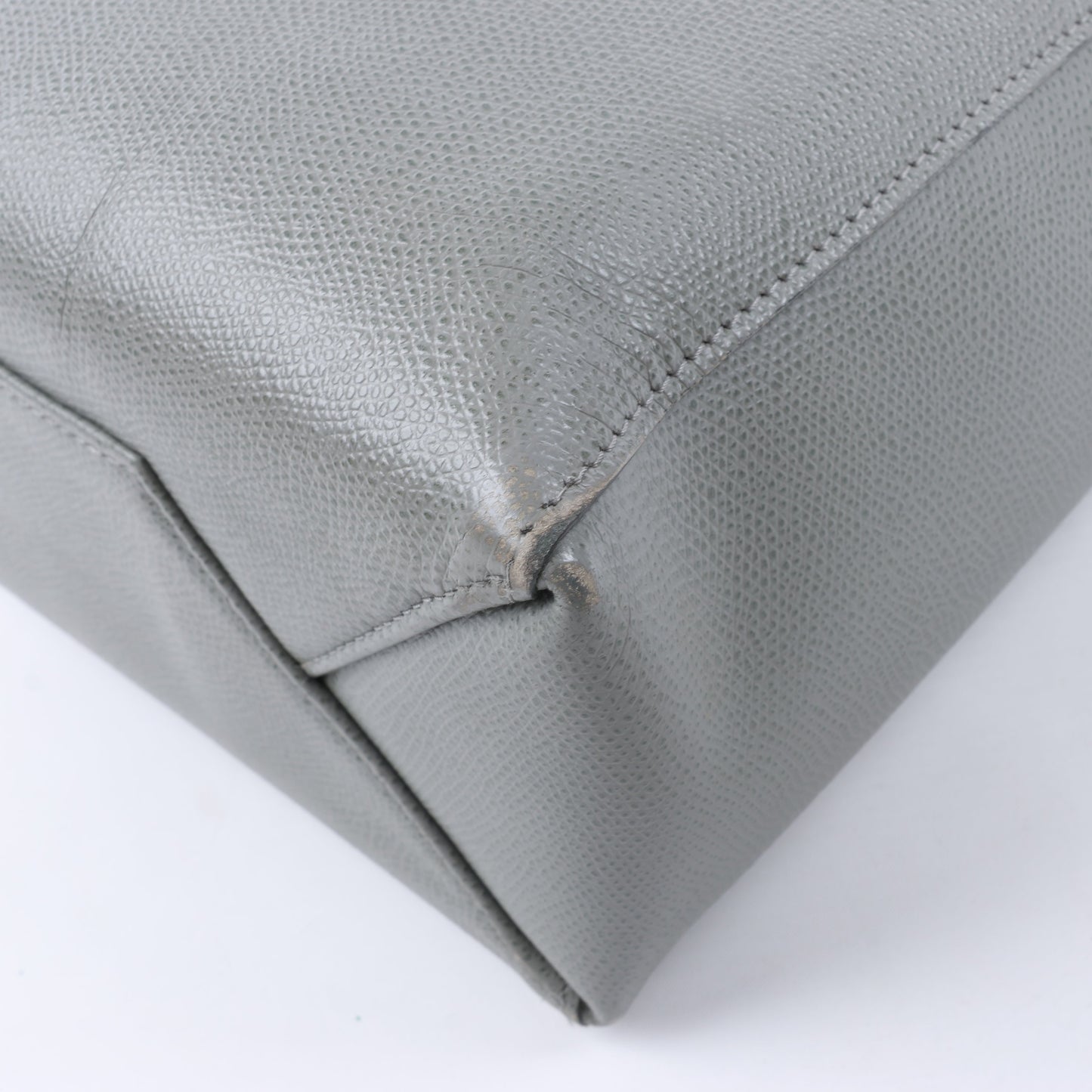 Petit sac à main vertical en cuir gris CELINE